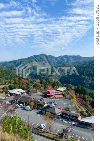 道の駅うめの紅葉 135957921