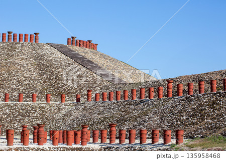 亀塚古墳公園　 135958468