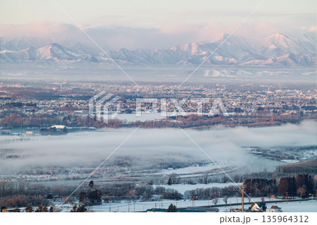 気嵐と日高山脈 135964312