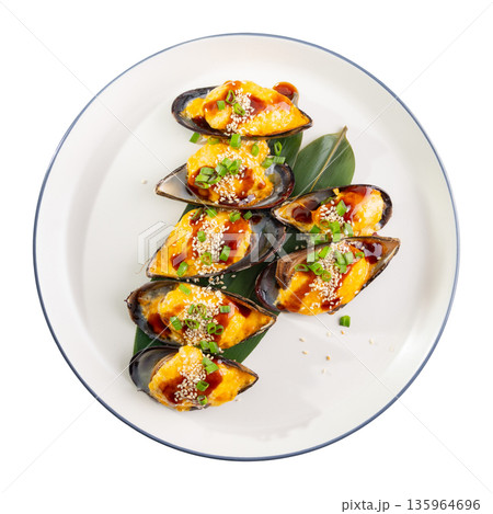 Baked mussel with creamy cheese, teriyaki sauce, sesame and green onion 135964696