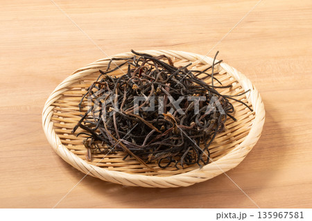 ［青森県産］わらび（乾燥山菜） 135967581