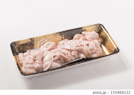 ［北海道産］生　たら白子（生食用）さっと熱湯に通して 135968122