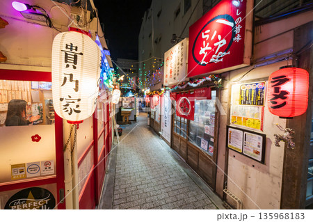 「青森県」八戸屋台村・みろく横丁の夜景 八戸市 「青森県」八戸屋台村・みろく横丁の夜景 八戸市 135968183