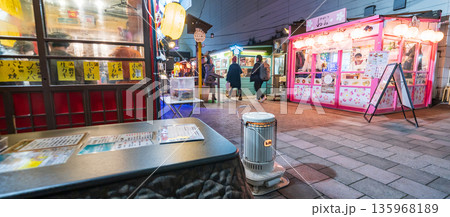 「青森県」八戸屋台村・みろく横丁の夜景　八戸市 135968189