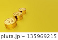 黄色の背景の左側の円・ユーロ・ドル金貨と右側の余白 繁栄・金運・ポジティブな分散投資のイメージ 135969215
