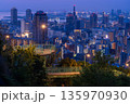 《兵庫県》神戸ビーナスブリッジ・諏訪山公園展望台の夜明け前の夜景 135970930