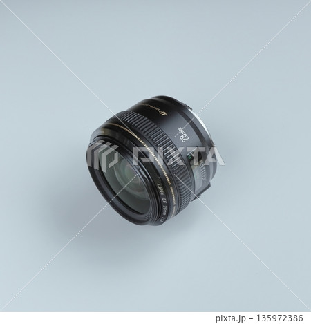 カメラレンズ 135972386