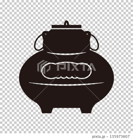 茶道具　シンプルな茶釜　モノクロ 135973607