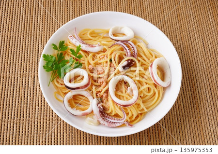イカと明太子パスタ 135975353