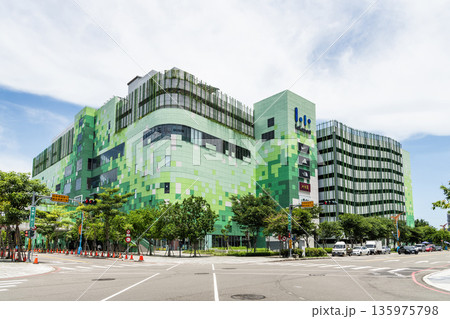 Low-angle view of the Mitsui Shopping Park LaLaport Taichung. It's the first LaLaport shopping mall to be developed in Taiwan. Low-angle view of the Mitsui Shopping Park LaLaport Taichung. It's the first LaLaport shopping mall to be developed in Taiwan. 135975798