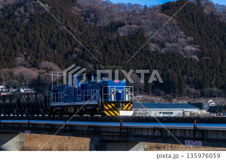 青が印象的な岩手開発鉄道 135976059