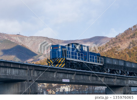 青が印象的な岩手開発鉄道 青が印象的な岩手開発鉄道 135976065