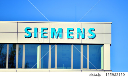 Warsaw, Poland. 6 November 2025. Urban landscape. Sign with company name: Siemens. Warsaw, Poland. 6 November 2025. Urban landscape. Sign with company name: Siemens. 135982150
