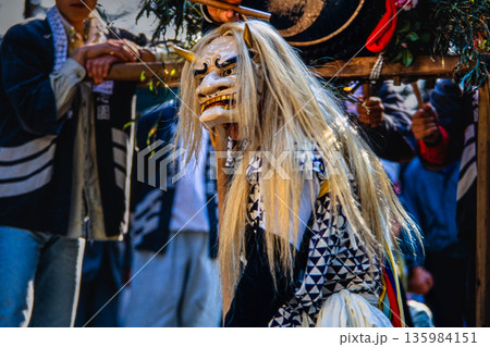 【新潟県_佐渡_鬼太鼓】鬼が舞う佐渡島 135984151