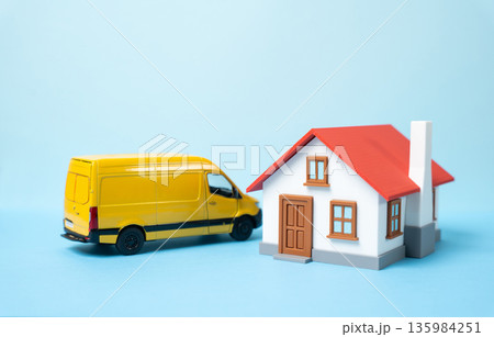 Delivery of purchases and parcels right to your doorstep. Distribution and logistics. Last mile service concept, customer convenience and speed. E commerce growth and trust in delivery networks Delivery of purchases and parcels right to your doorstep. Distribution and logistics. Last mile service concept, customer convenience and speed. E commerce growth and trust in delivery networks 135984251
