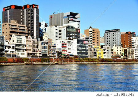 駒形橋~(隅田川右岸)~厩橋の風景(東京都台東区)【2026.1】 駒形橋~(隅田川右岸)~厩橋の風景(東京都台東区)【2026.1】 135985348