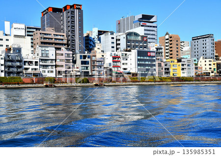 駒形橋~(隅田川右岸)~厩橋の風景(東京都台東区)【2026.1】 駒形橋~(隅田川右岸)~厩橋の風景(東京都台東区)【2026.1】 135985351