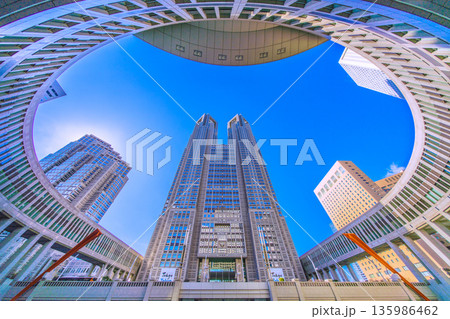 日本の東京都市景観 東京都庁やオフィスビル群などを望む…新時代へ、希望の光…=令和8年1月25日 日本の東京都市景観 東京都庁やオフィスビル群などを望む…新時代へ、希望の光…=令和8年1月25日 135986462