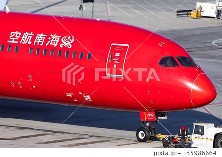 海南航空A320離陸準備完了 海南航空A320離陸準備完了 135986664