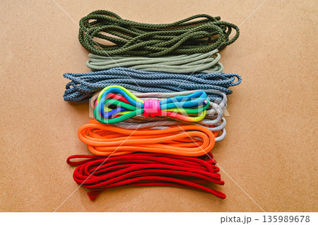 パラコード　 135989678