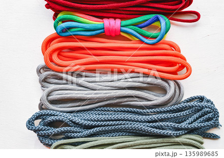 パラコード 135989685