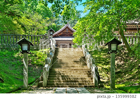 那須温泉神社 拝殿(春、五月) 那須温泉神社 拝殿(春、五月) 135999382
