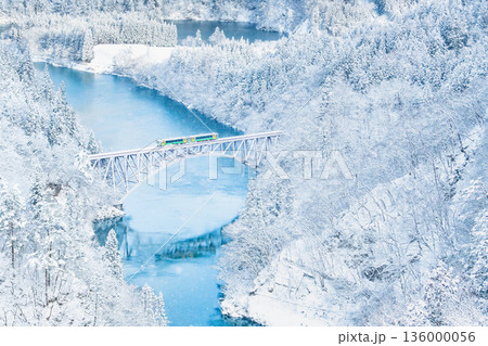 只見線 銀世界の第一只見川橋梁 只見線 銀世界の第一只見川橋梁 136000056