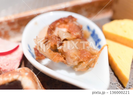 名古屋名物 鶏皮煮込み 136000221