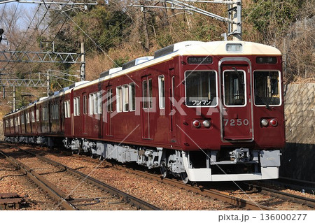 【能勢電鉄】7200系（妙見線：畦野駅） 136000277