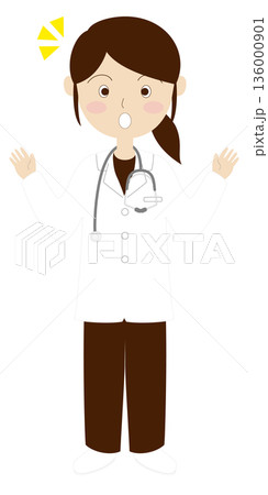 驚いている白衣の女性 136000901