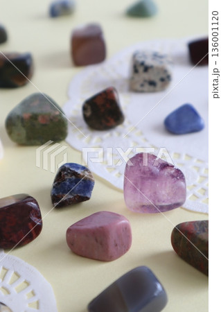 綺麗な天然石 136001120