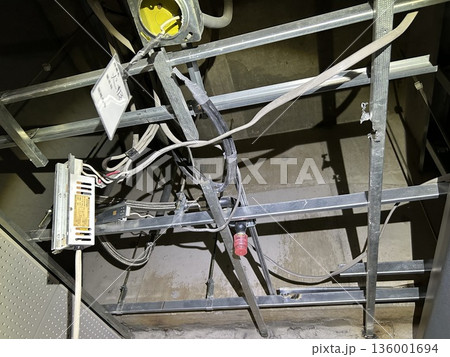 スプリンクラー　支持 136001694