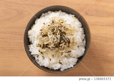 ふりかけ ごはん(しらす 昆布 ごま) ふりかけ ごはん(しらす 昆布 ごま) 136003371