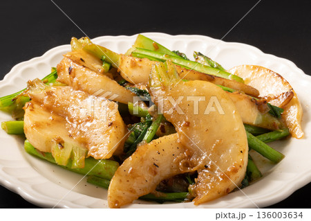 かぶ　にんにくバター炒め 136003634