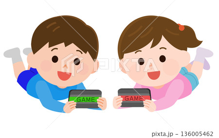 ゲーム機で遊ぶ男の子と女の子　イラスト 136005462