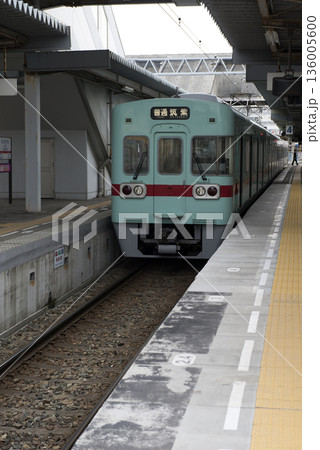 2016年当時の西鉄二日市駅に停車している電車 2016年当時の西鉄二日市駅に停車している電車 136005600