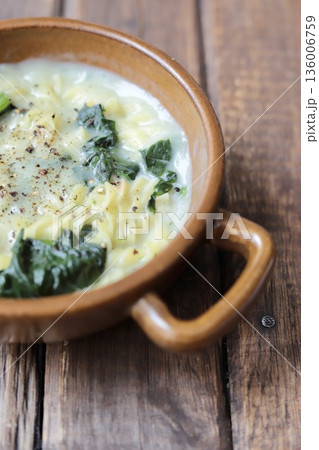 ほうれん草のクリームスープパスタ 136006759