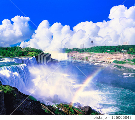 ナイアガラの滝の絶景 136006842