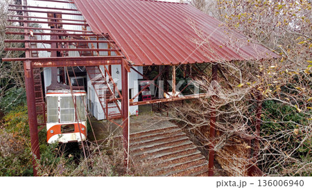 船原山の登山道付近に残るロープウェイ跡 136006940