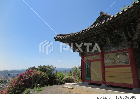 高台から見た街の風景6 136006999