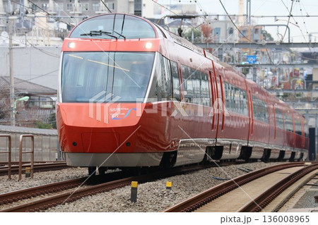 201912 小田急電鉄 70000形 GSE ロマンスカー 小田原線 梅ヶ丘 201912 小田急電鉄 70000形 GSE ロマンスカー 小田原線 梅ヶ丘 136008965