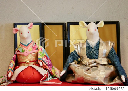 ネズミの雛人形・1 ネズミの雛人形・1 136009682