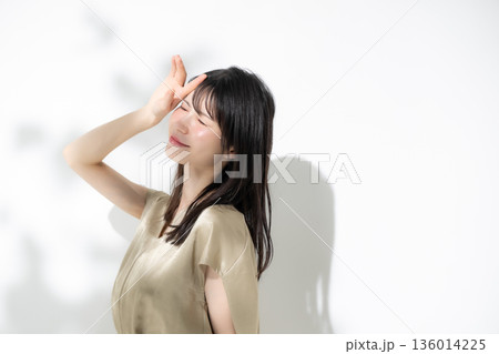 女性　スキンケア 136014225