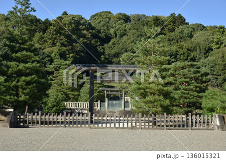 昭憲皇太后　伏見桃山東陵(京都市伏見区) 136015321