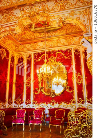 エルミタージュ美術館 黄金の客間　サンクトペテルブルク 136016570