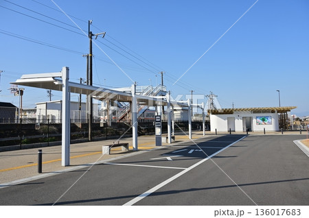 長森駅(ながもりえき)高山本線の北口 長森駅(ながもりえき)高山本線の北口 136017683