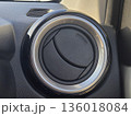 カーエアコン 送風口 136018084
