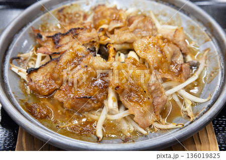 おいしい牛カルビ焼き肉 136019825