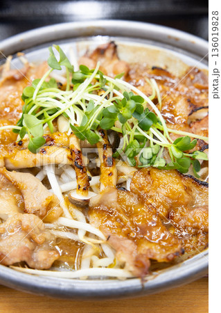おいしい牛カルビ焼き肉 おいしい牛カルビ焼き肉 136019828