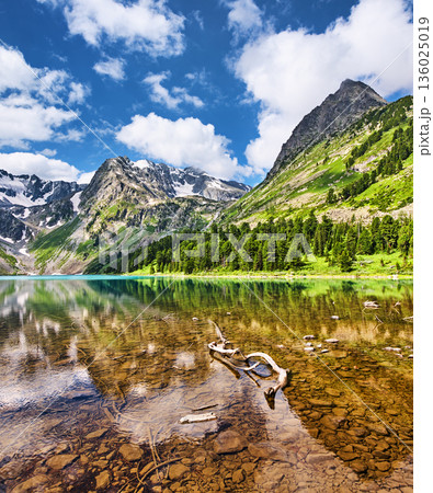 Beautiful mountain lake in Altai Mountains Beautiful mountain lake in Altai Mountains 136025019